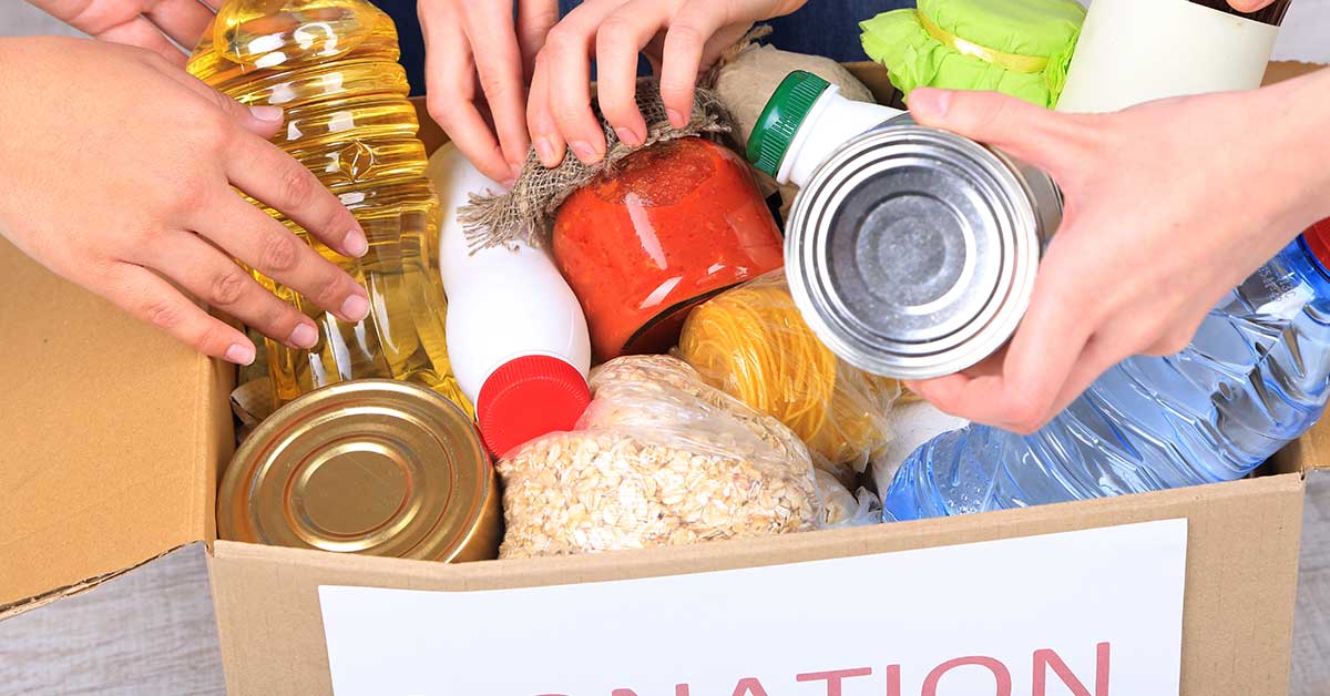 honor credit union team members pay it forward during the holidays